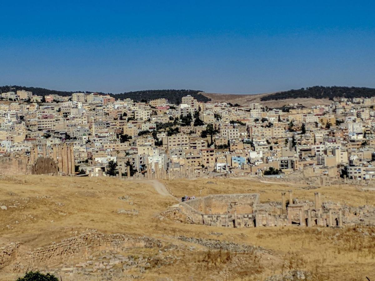 Full Panorama Jerash Acomodação com café da manhã Gérasa Exterior foto