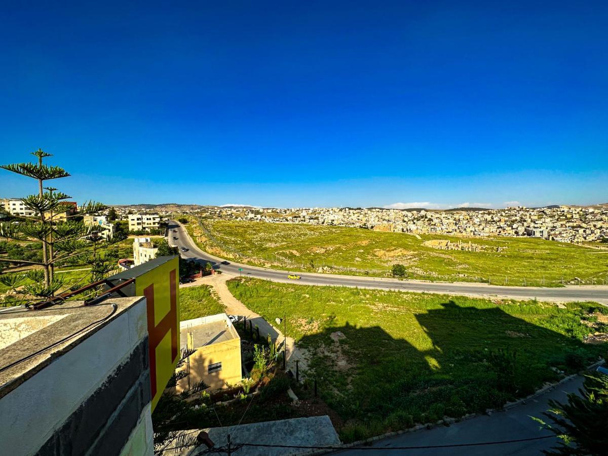 Full Panorama Jerash Acomodação com café da manhã Gérasa Exterior foto